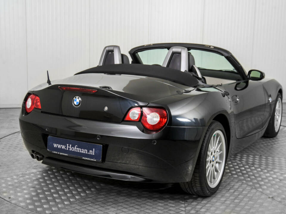 Imagen 24/50 de BMW Z4 2.2i (2005)