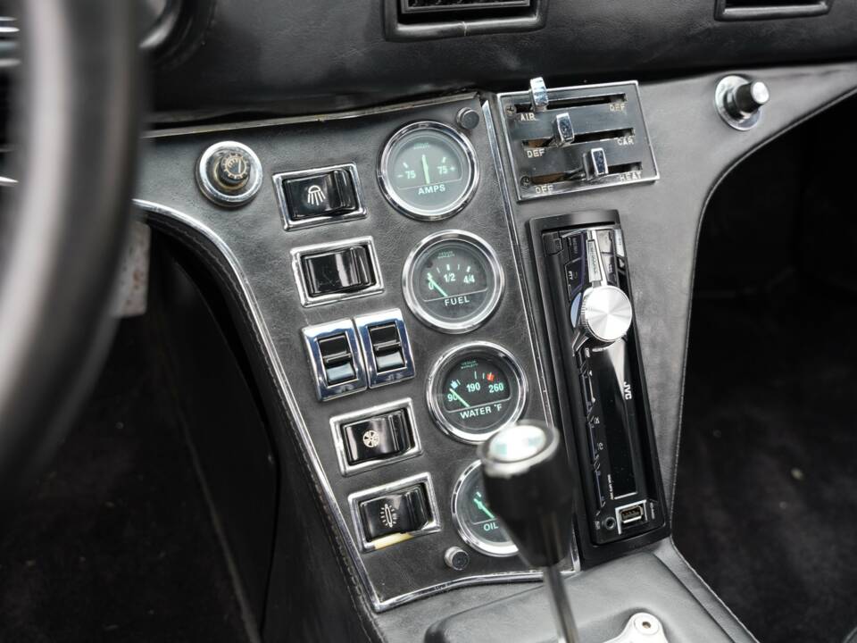Image 14/50 of De Tomaso Pantera (1972)
