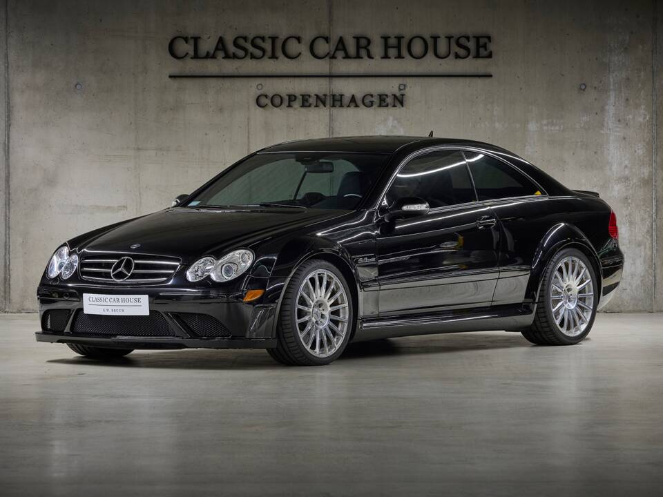 Bild 1/100 von Mercedes-Benz CLK 63 AMG Black Series (2007)