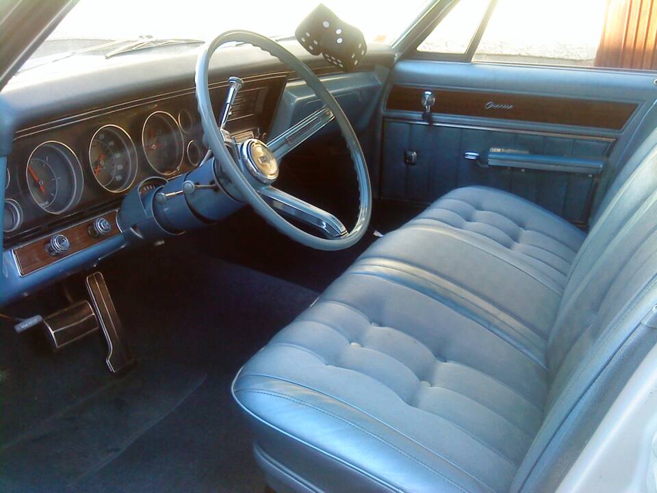 Image 15/19 de Chevrolet Caprice Hardtop Sedan (1967)