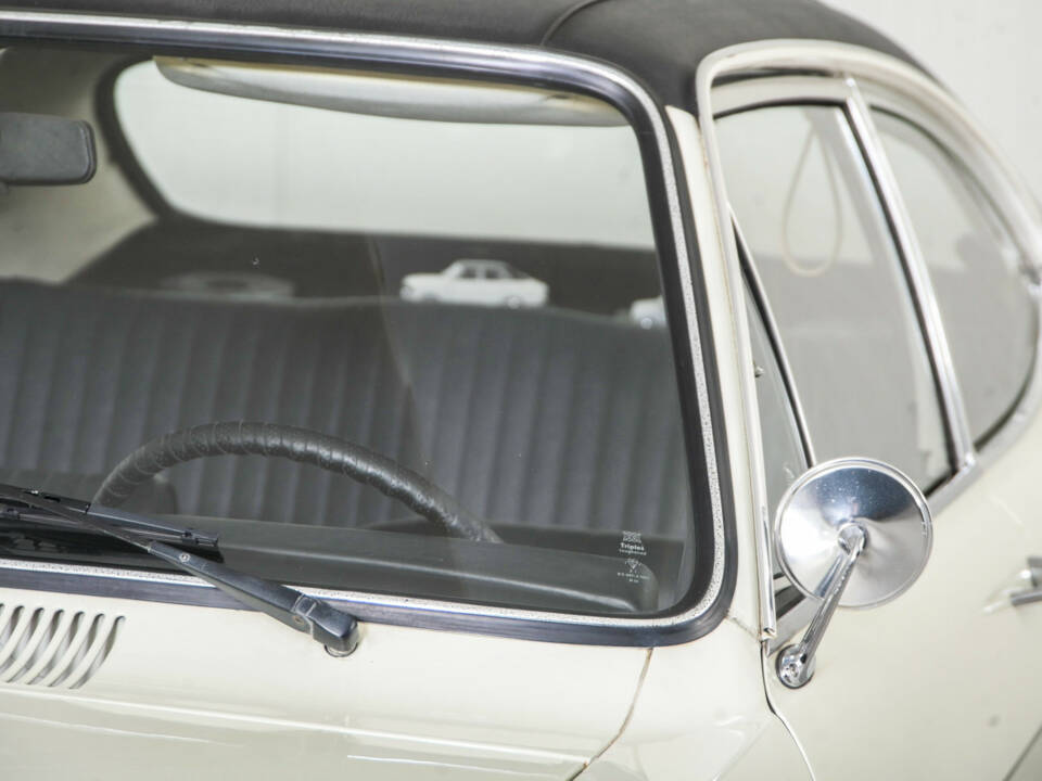 Image 23/50 of Opel Olympia 1700 S (1968)