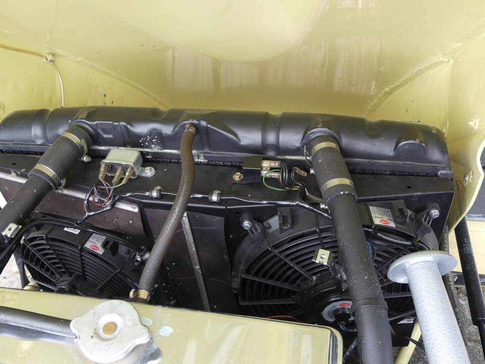 Image 60/74 de Jaguar Type E V12 (1973)