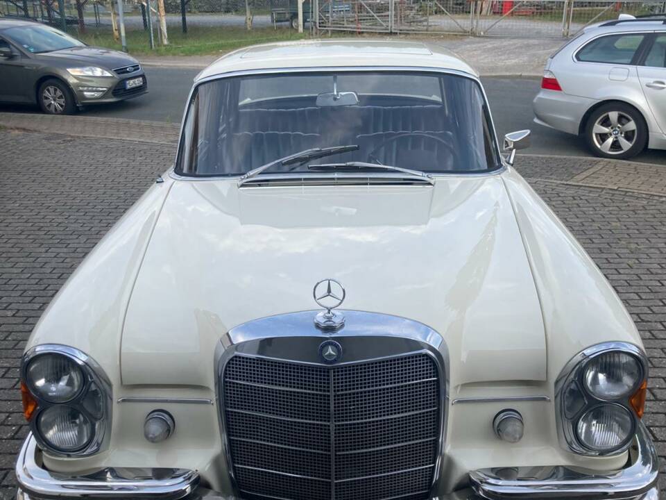 Immagine 1/5 di Mercedes-Benz 220 S b (1963)