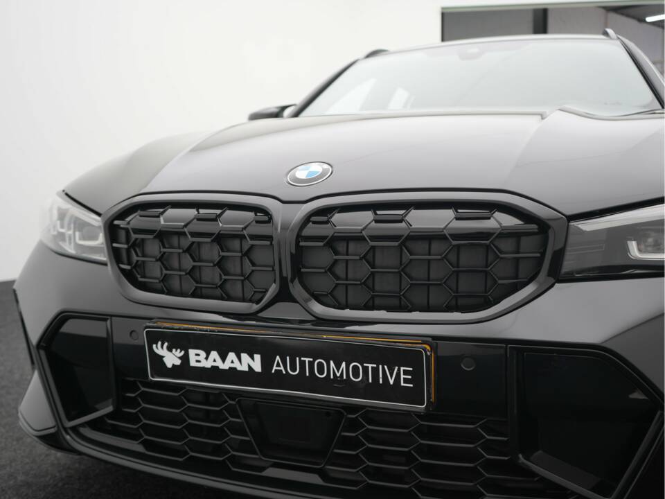 Image 36/50 of BMW 330i xDrive Touring (2025)
