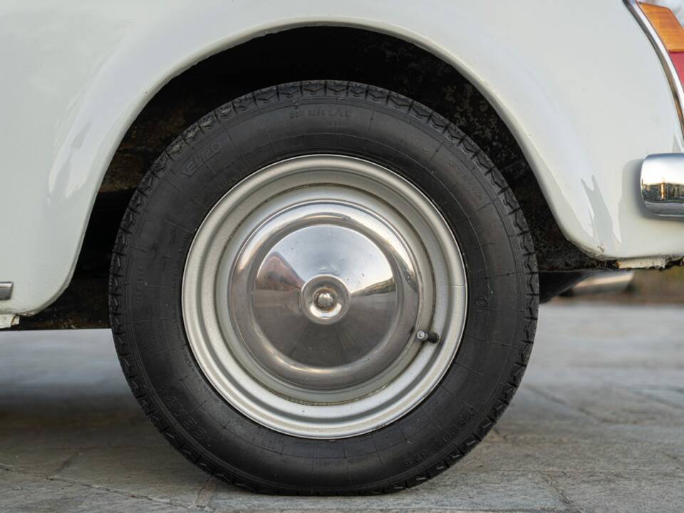 Image 19/50 of FIAT 500 F (1970)