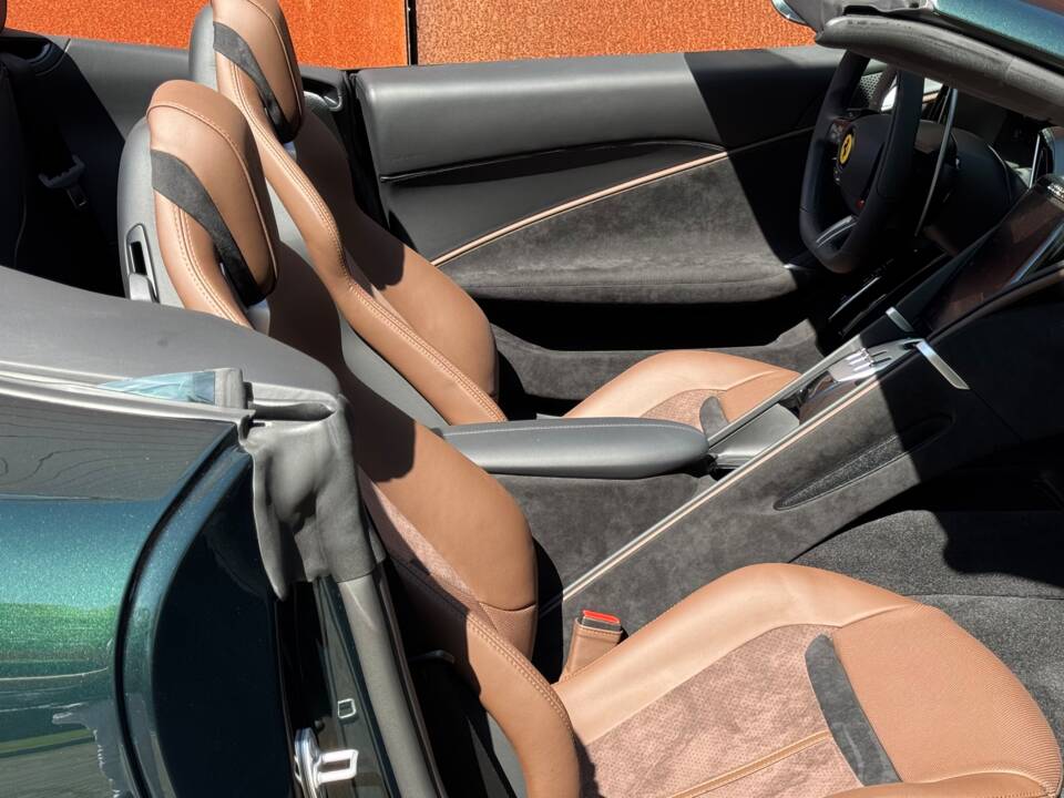 Bild 48/97 von Ferrari Roma Spider (2011)
