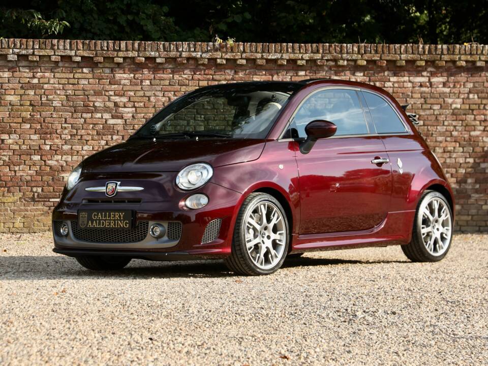 Immagine 1/50 di Abarth 695 &quot;Edizione Maserati&quot; (2013)