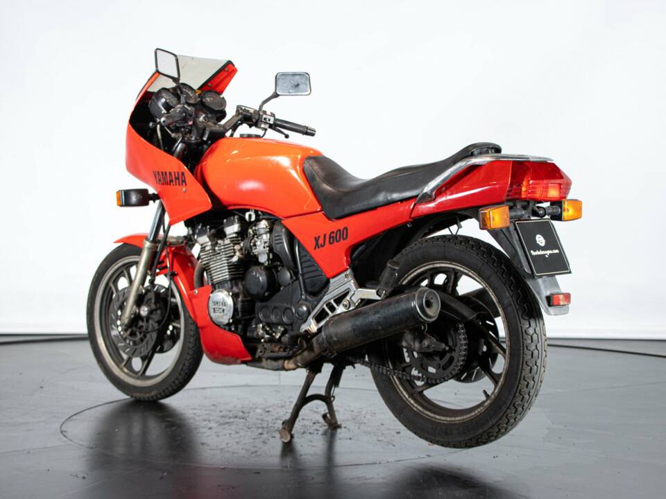 Bild 2/50 von Yamaha DUMMY (1984)