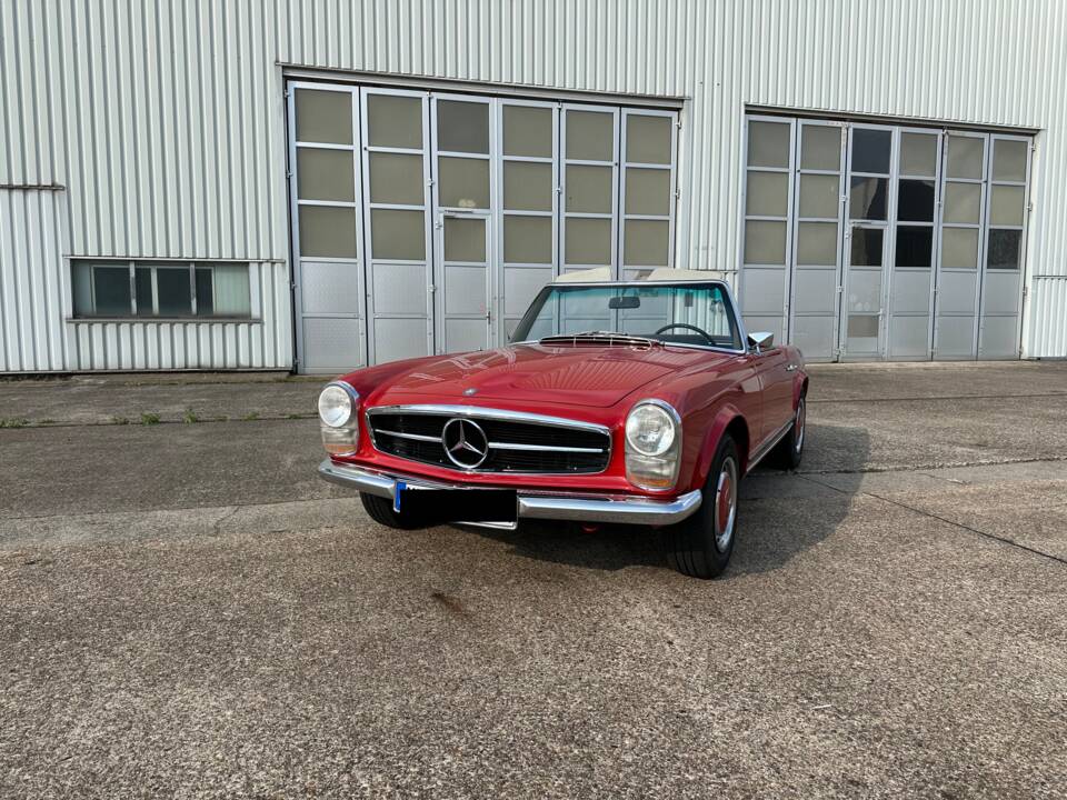 Bild 8/54 von Mercedes-Benz 280 SL (1968)