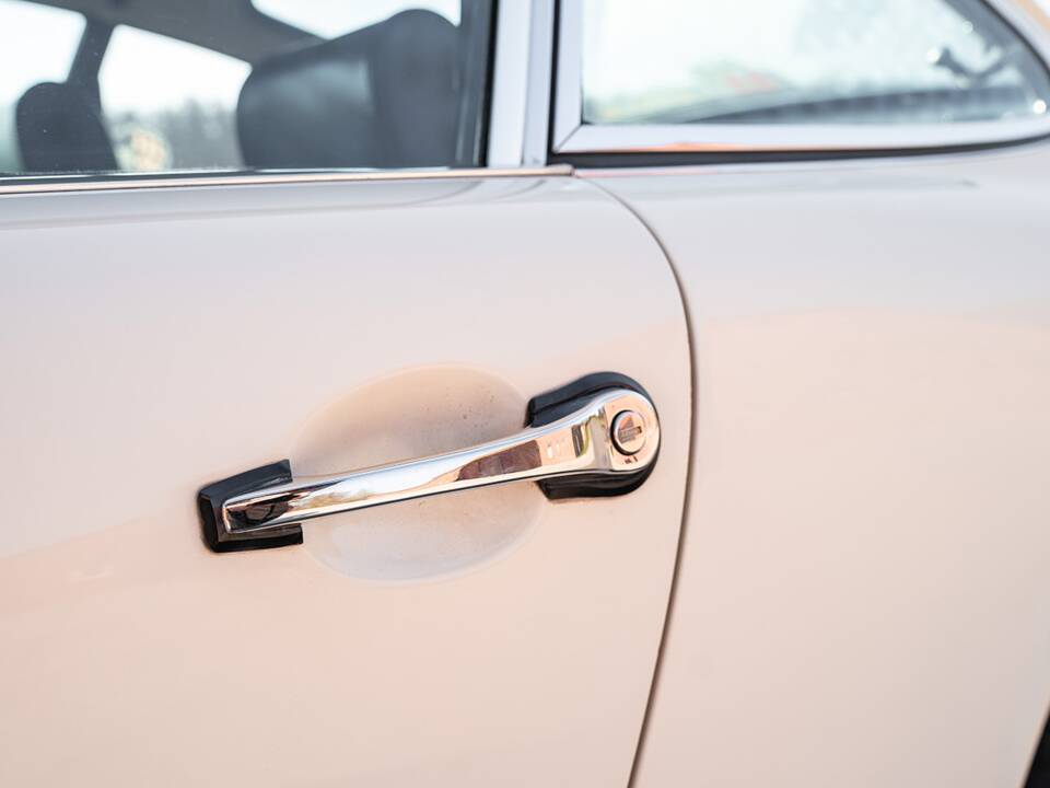 Image 16/47 de Porsche 911 2.2 S (1970)