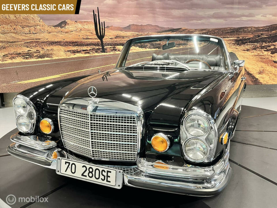 Image 11/44 of Mercedes-Benz 280 SE (1970)