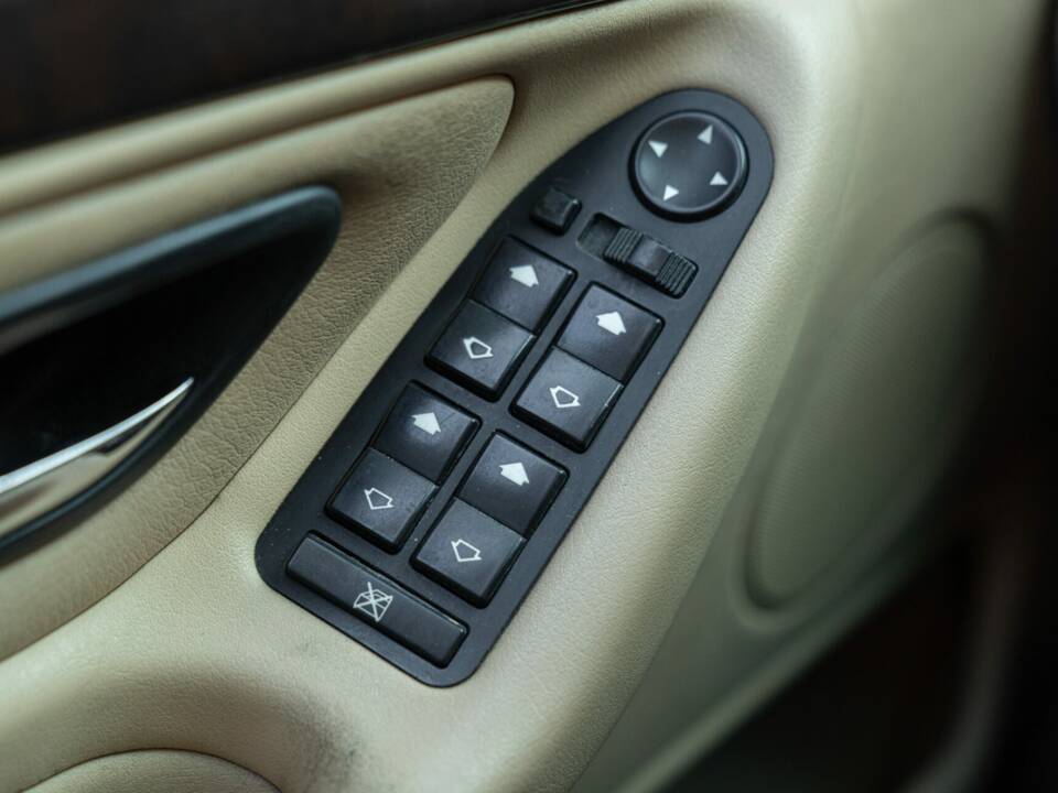 Bild 40/50 von BMW 725tds (1997)