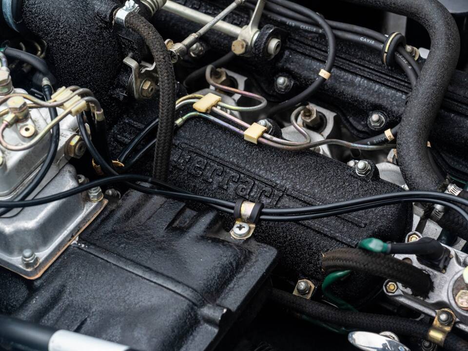 Image 38/38 of Ferrari 400i (1981)