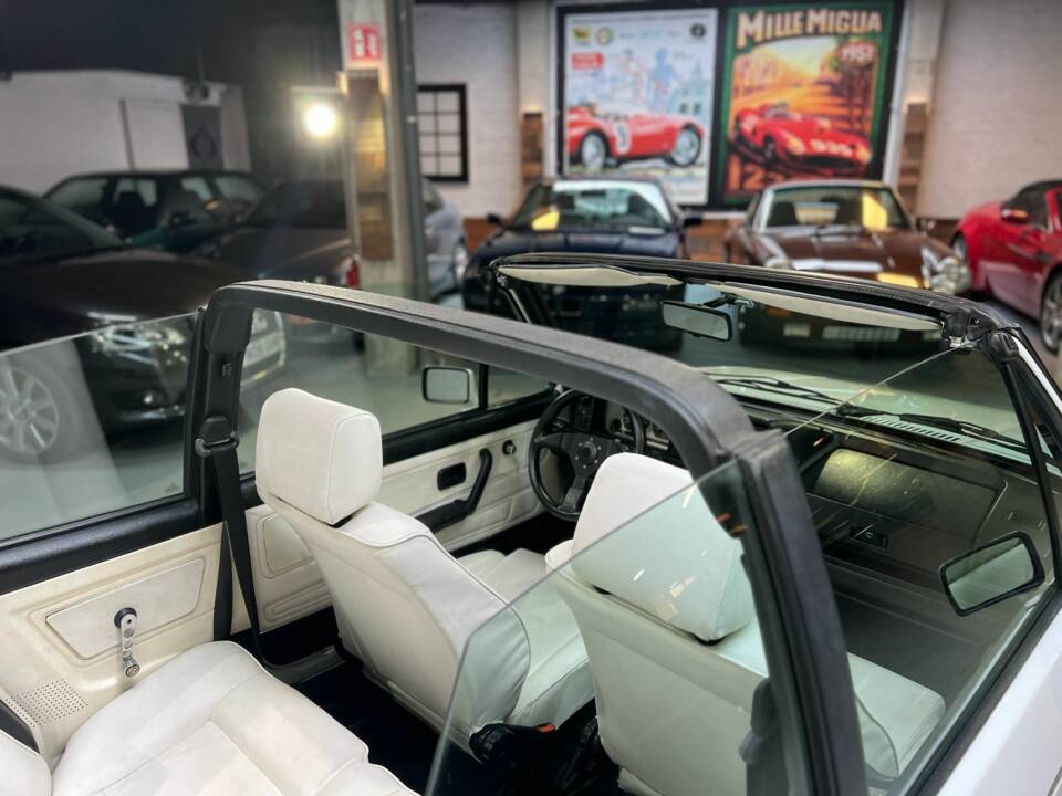 Immagine 39/68 di Volkswagen Golf III GTI 2.0 (1993)