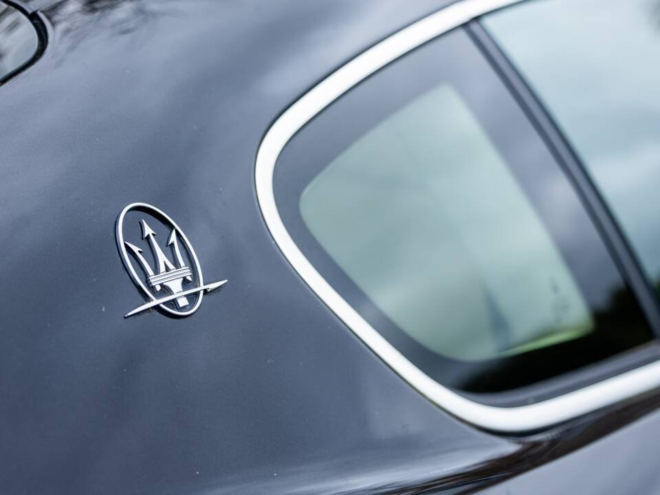 Bild 31/50 von Maserati GranTurismo 4.2 (2008)