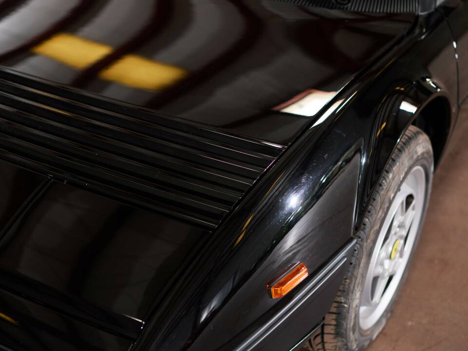 Bild 80/99 von Ferrari Mondial Quattrovalvole (1985)