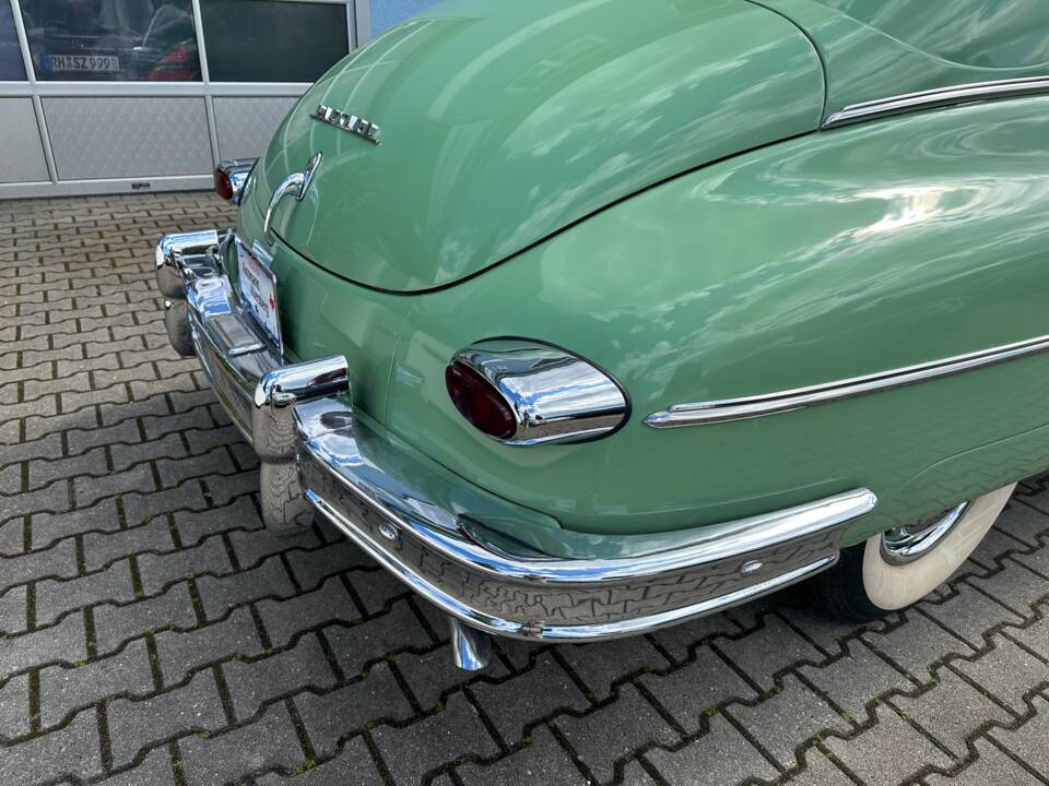 Image 39/82 of Packard Deluxe (1950)