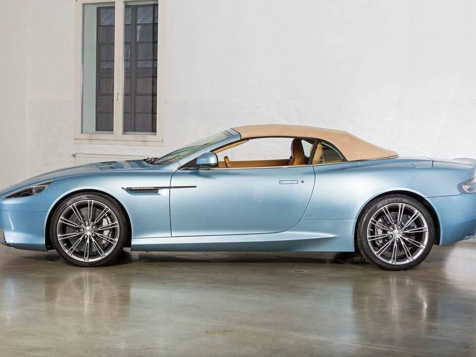 Immagine 3/20 di Aston Martin DB 9 Volante (2014)