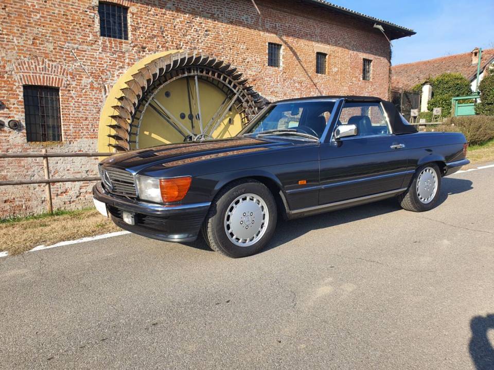 Image 1/24 de Mercedes-Benz 300 SL (1988)
