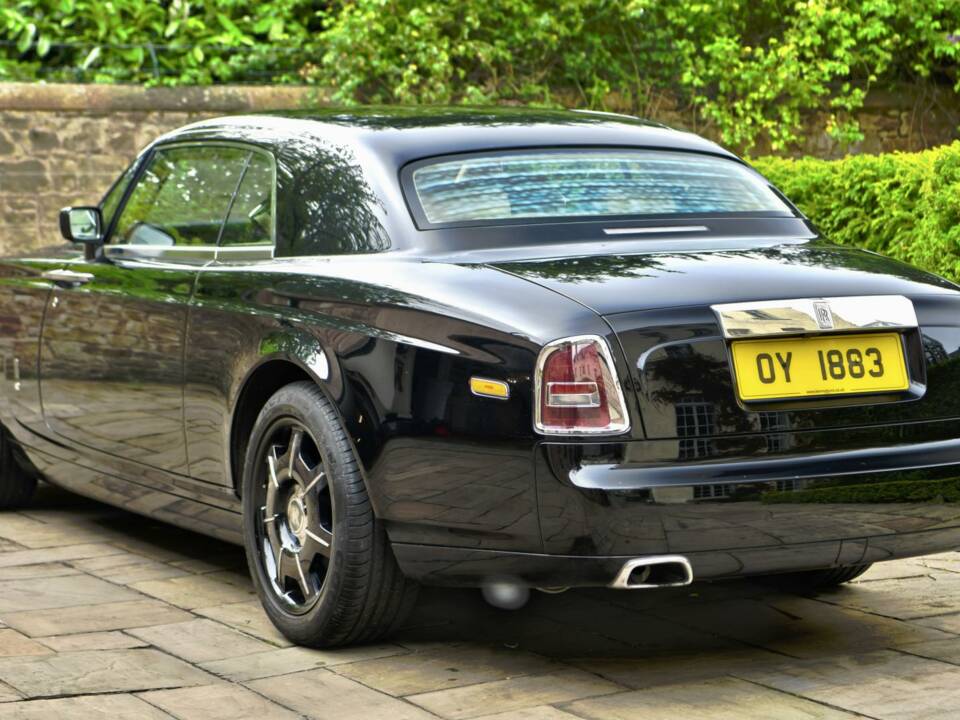 Immagine 15/50 di Rolls-Royce Phantom Coupé (2010)