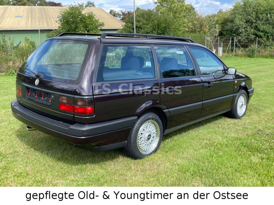 Image 5/15 of Volkswagen Passat Variant 1.8 (1992)