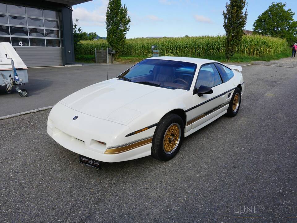 Afbeelding 1/70 van Pontiac Fiero GT (1988)