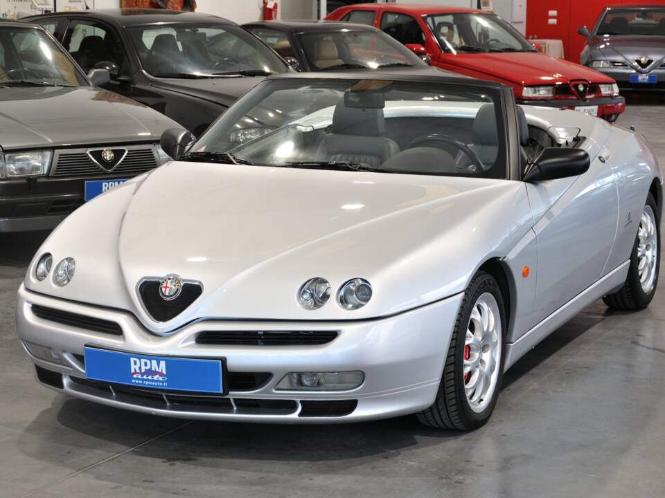 Image 4/32 of Alfa Romeo Spider 3.0 V6 24V (2002)
