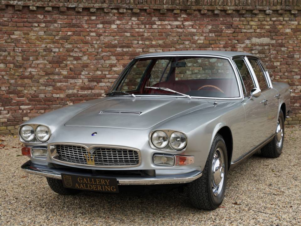 Bild 36/50 von Maserati Quattroporte 4200 (1967)