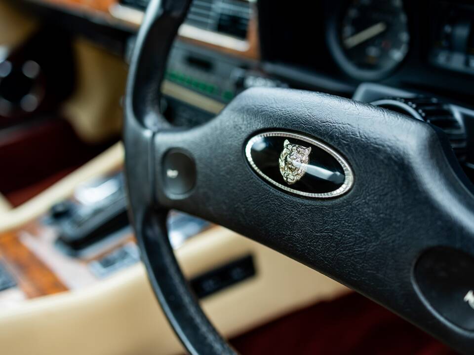 Imagen 43/50 de Jaguar XJ-S Convertible (1989)