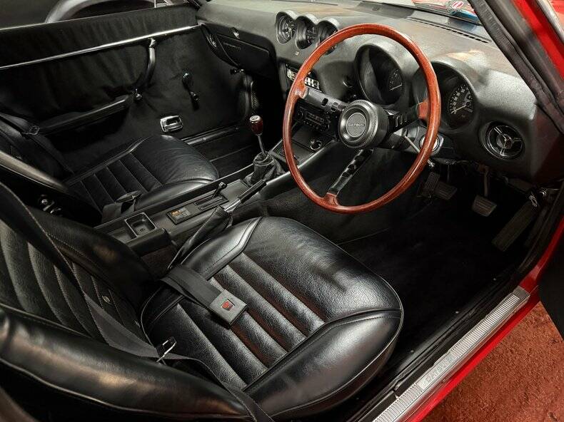 Image 16/50 of Datsun 240 Z (1972)
