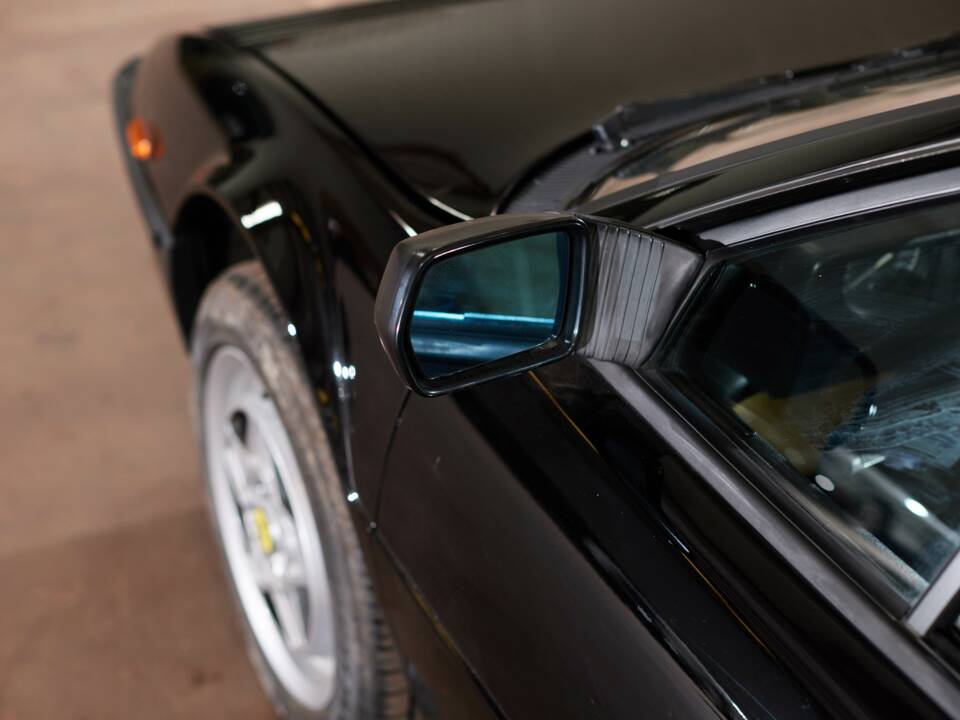 Bild 84/99 von Ferrari Mondial Quattrovalvole (1985)