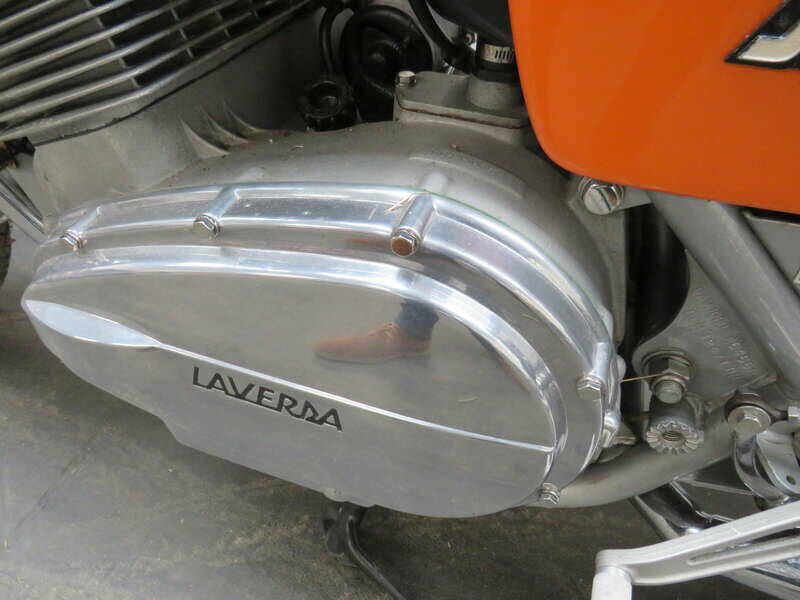 Image 16/41 of Laverda DUMMY (1980)