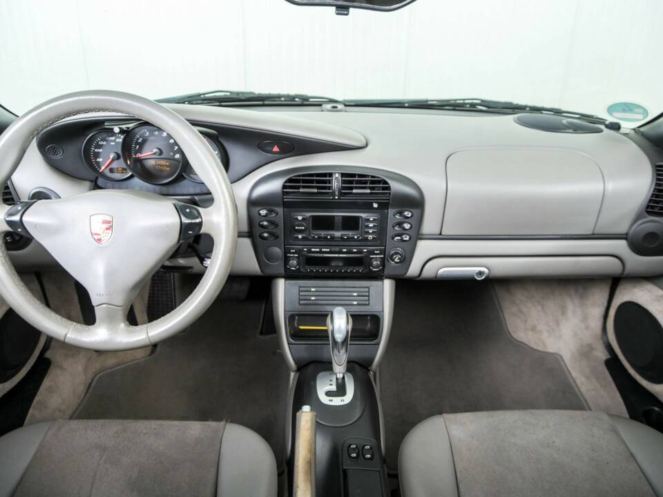 Image 7/50 of Porsche Boxster (2005)