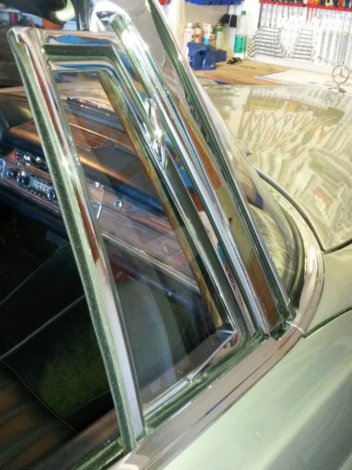 Bild 13/25 von Mercedes-Benz 280 SE (1968)