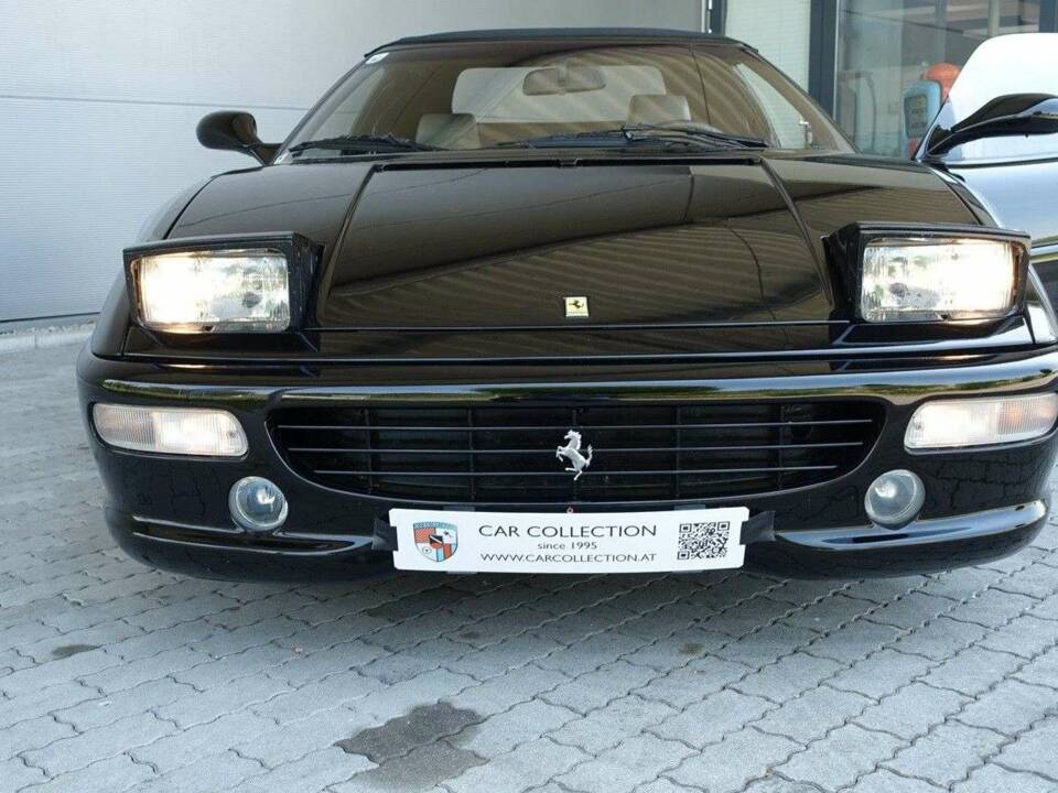 Afbeelding 3/20 van Ferrari F 355 Spider (1996)