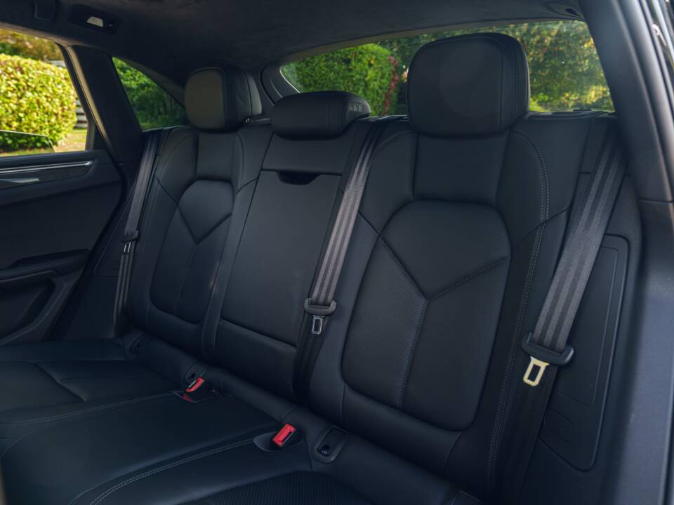 Bild 25/28 von Porsche Macan S (2020)