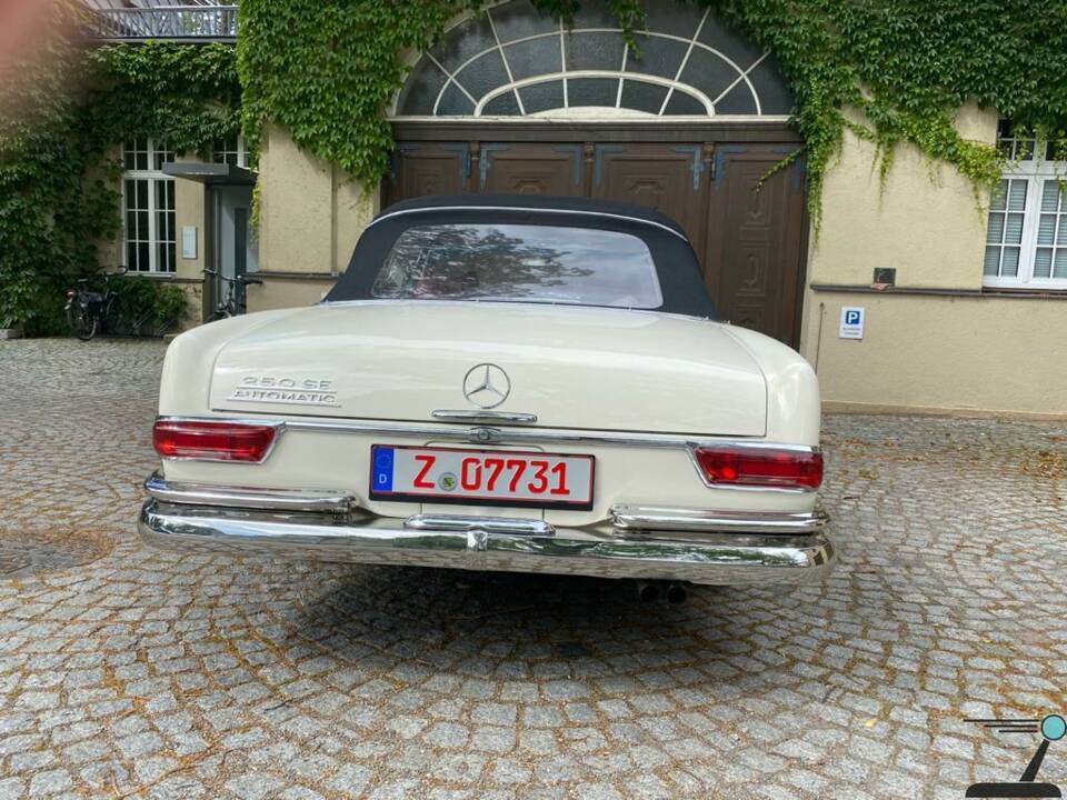 Bild 38/77 von Mercedes-Benz 250 SE (1966)