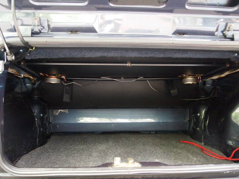 Image 95/148 of Volkswagen Golf Mk I Convertible 1.6 (1988)