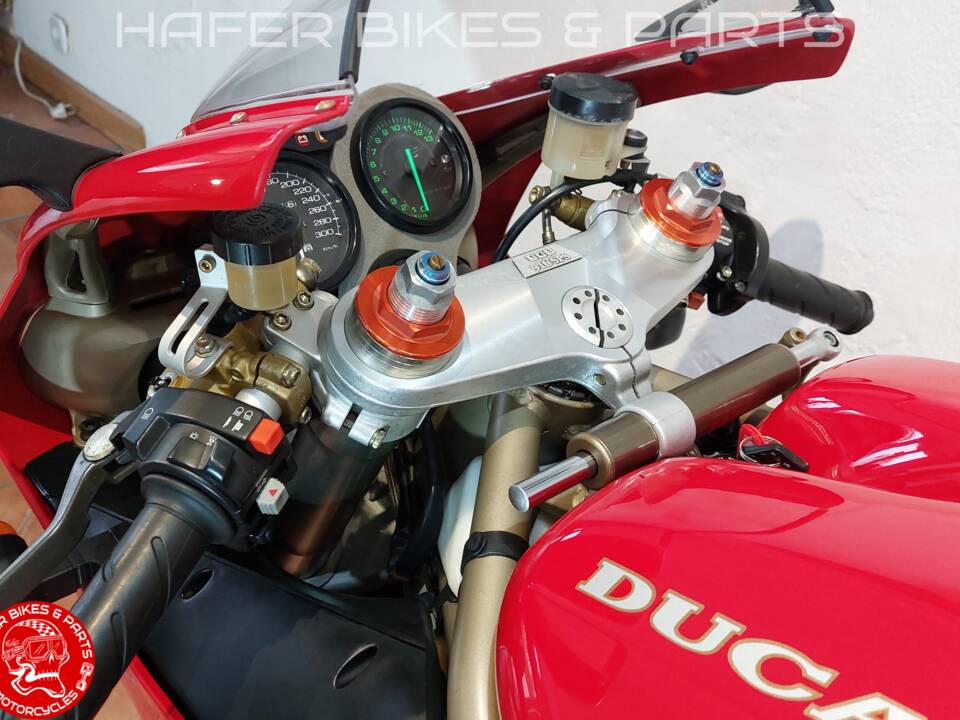 Bild 27/42 von Ducati 916 SPS (1997)