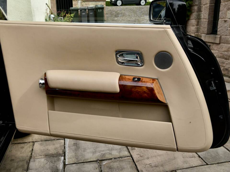 Immagine 48/50 di Rolls-Royce Phantom Coupé (2010)