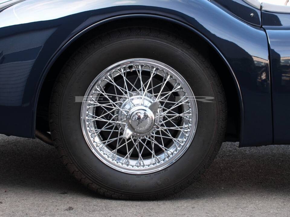 Image 7/24 de Jaguar XK 140 SE OTS (1957)