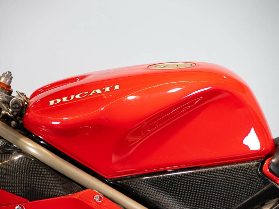 Immagine 36/50 di Ducati DUMMY (2000)
