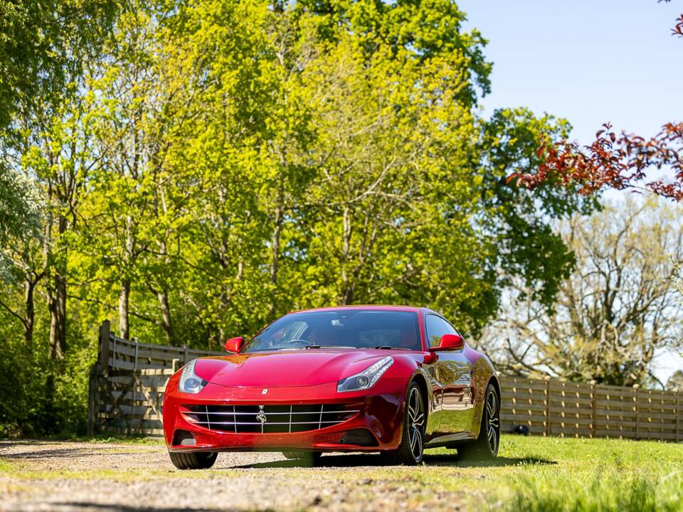 Bild 32/50 von Ferrari FF (2012)