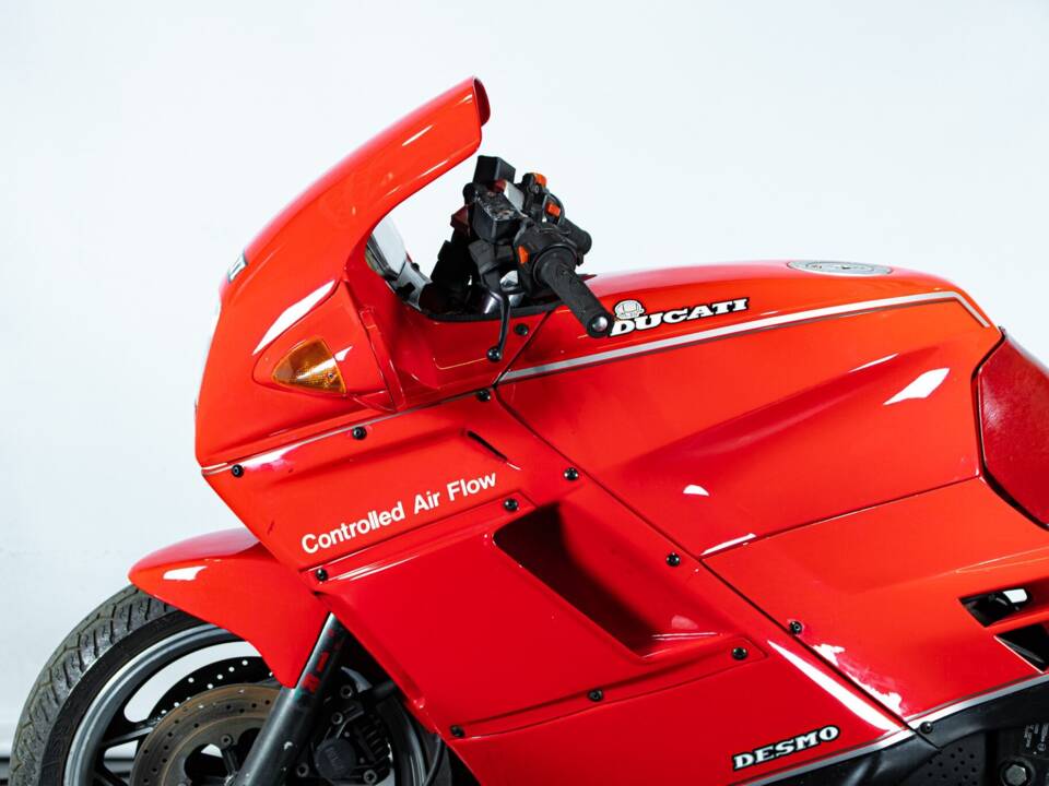 Image 25/50 of Ducati 750 Paso (1987)