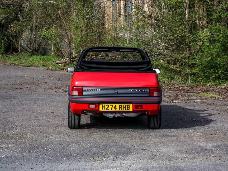 Image 24/39 of Peugeot 205 CTi (1991)
