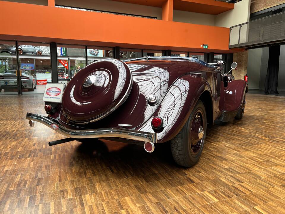 Image 19/38 of Citroën Traction Avant 11 BL Légère (1938)