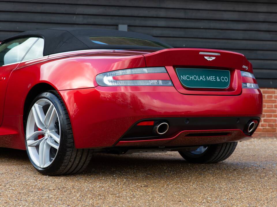 Afbeelding 35/81 van Aston Martin DB 9 Volante (2015)