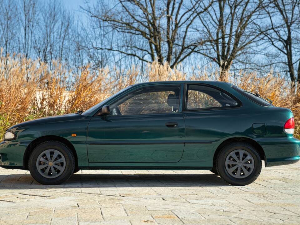 Bild 4/43 von Hyundai Accent 1.3 (1997)