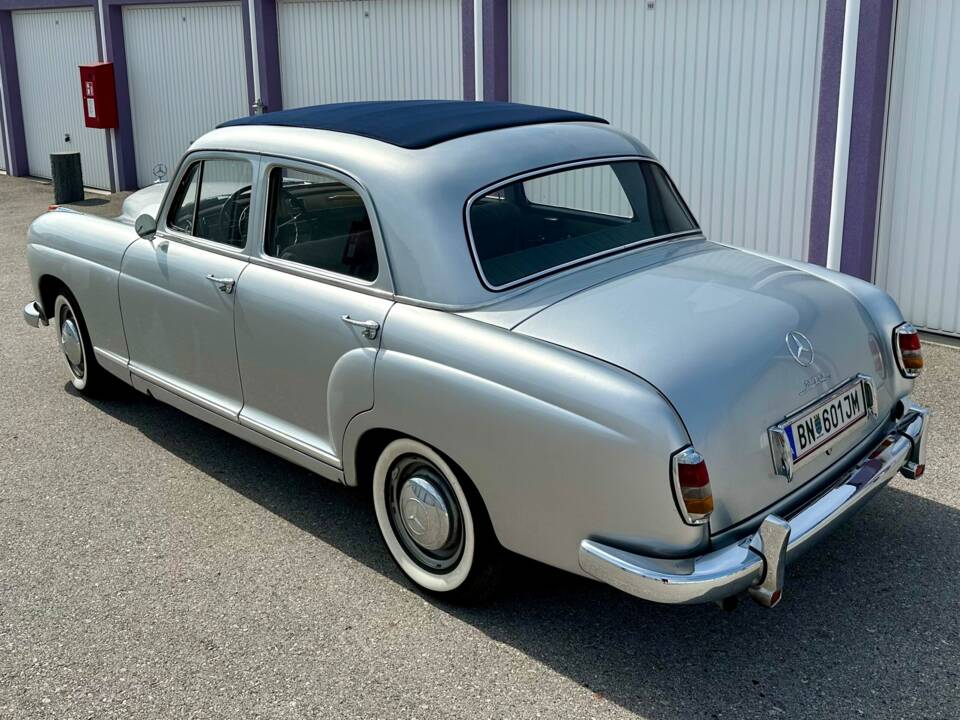 Bild 7/8 von Mercedes-Benz 219 (1956)