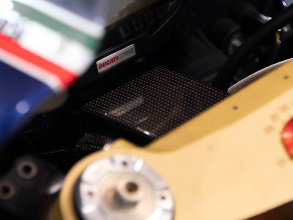 Image 36/50 de Ducati DUMMY (2008)